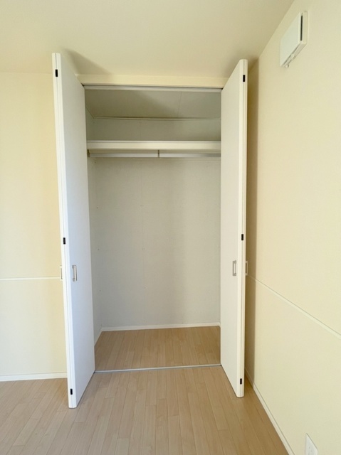 収納　高さのあるクローゼット