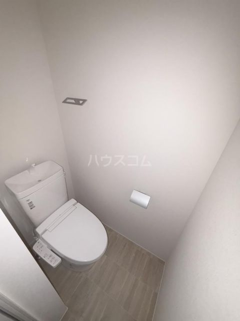 京王線 仙川駅 徒歩12分 3階建 築1年のトイレ写真