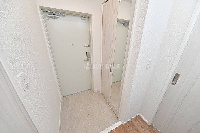 玄関　※写真と異なる場合は現状優先。