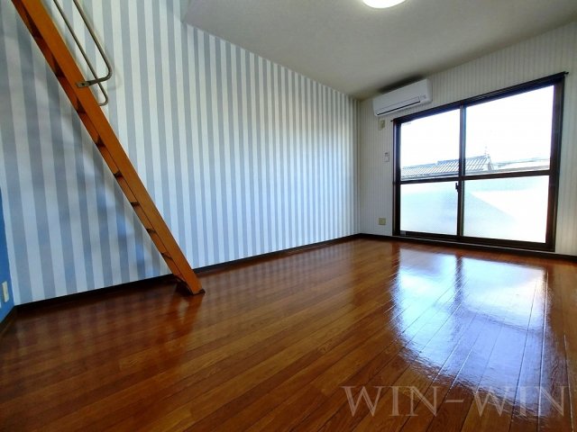 居室・リビング　イメージ（同建物内別部屋の写真です）