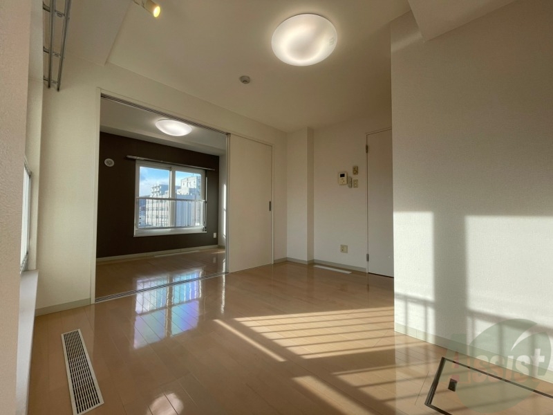 居室・リビング　明るいお部屋は気持ちよく過ごせそうですね。