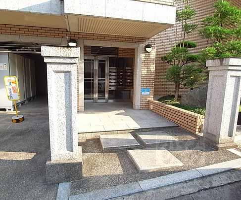 その他共有部分　建物入り口です