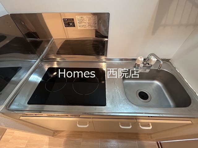 キッチン　別タイプ、別号室の写真です