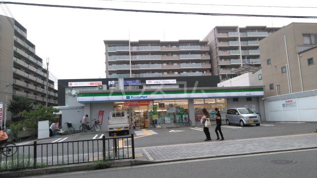 コンビニ　ファミリーマート 豊中少路店（コンビニ）まで95m