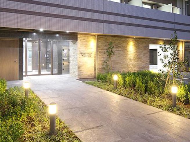 エントランス　ゆとりのあるエントランスです