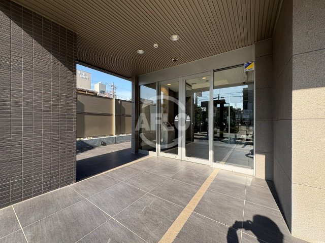 エントランス　ネバーランド阿倍野西田辺　エントランス