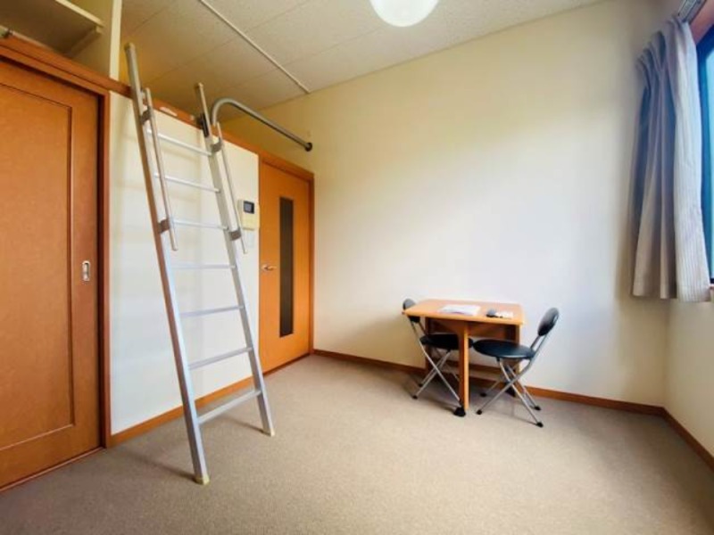 居室・リビング　別号室