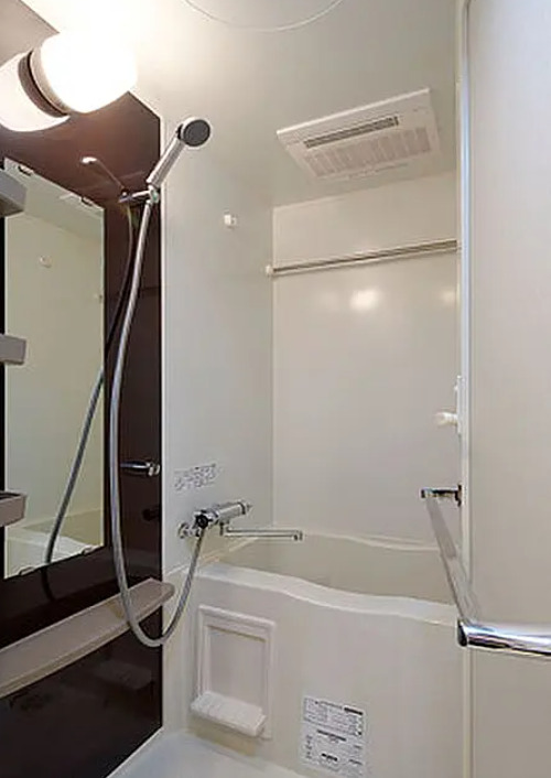 バス・シャワールーム　※別部屋参考写真