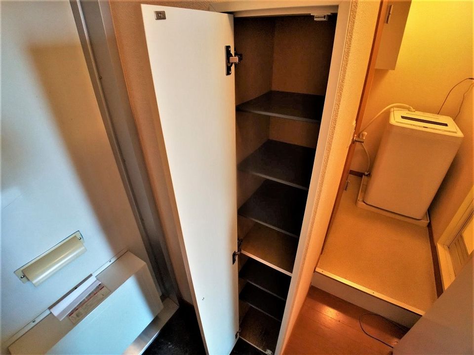 玄関　シューズボックス