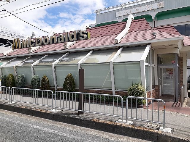 飲食店　マクドナルド１７１号箕面店（飲食店）まで1000m