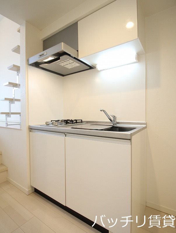 キッチン　同型タイプの為、現状を優先致します。