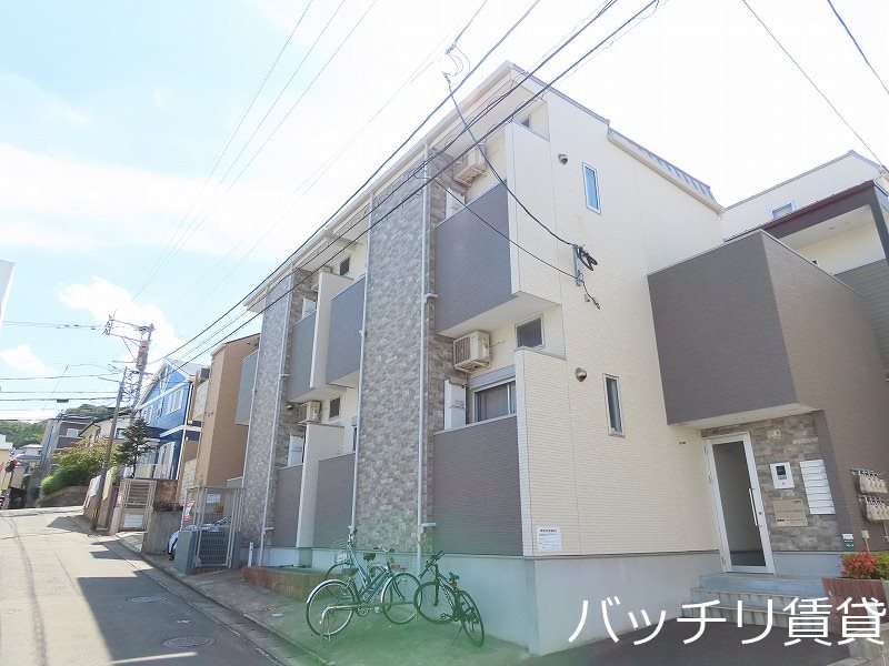 建物外観　オートロック付き♪