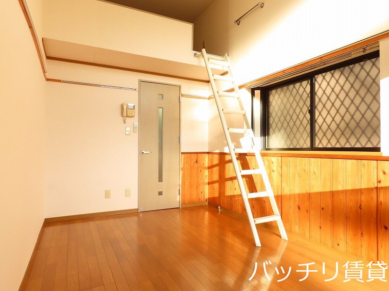 居室・リビング　画像は別号室タイプの為、現状を優先致します。