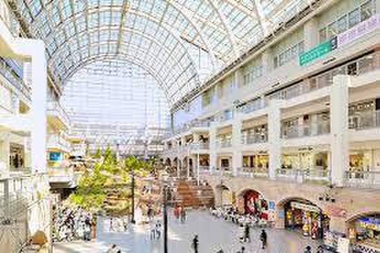 ショッピングセンター　ファクトリー（ショッピングセンター）まで220m