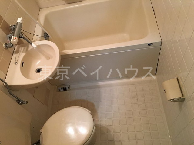 バス・シャワールーム　※別部屋参考写真