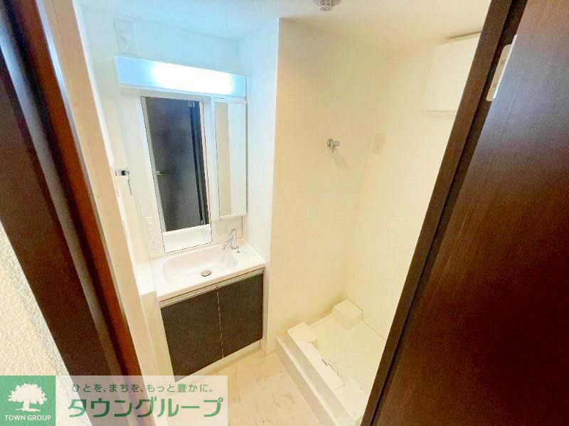 洗面設備　別部屋参照写真