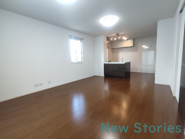 居室・リビング　家族団らんのLDKはドカンと15.25帖♪これ以上をお求めの