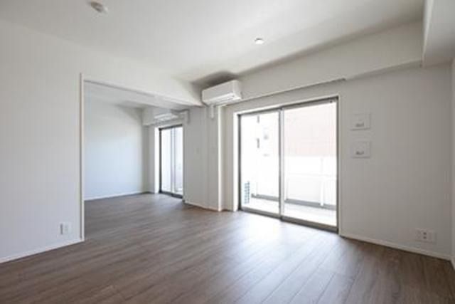 居室・リビング　以下、別部屋参照