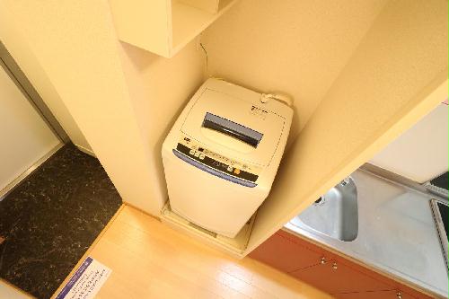 その他　室内洗濯機完備によりお手軽に引越しが可能！