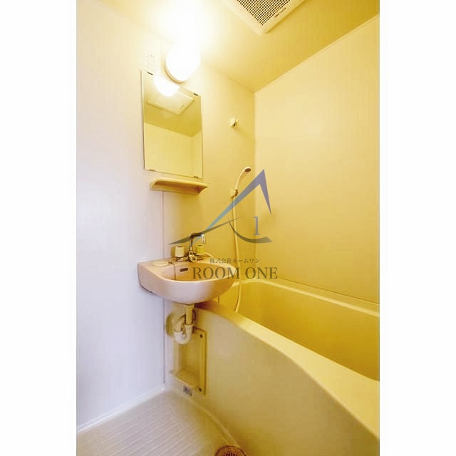 バス・シャワールーム　お風呂です。