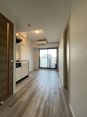 居室・リビング　☆明るい居間☆