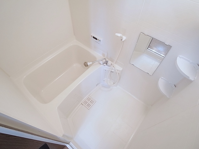 バス・シャワールーム　追い焚き機能付バスルーム