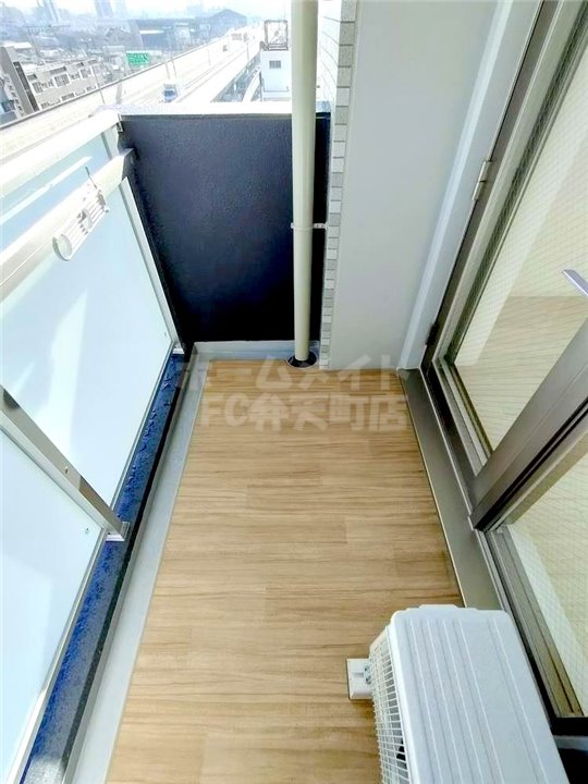 バルコニー　お洗濯にも便利なバルコニー付き