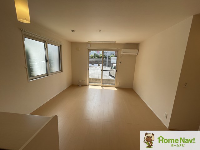 居室・リビング　エアコン付。