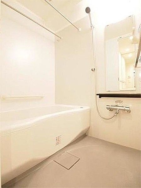 バス・シャワールーム　ゆっくりとバスタイムをお楽しみください♪