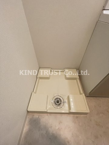 洗面設備　独立洗面台あり、毎朝おしゃれに忙しい女性の方におすすめです