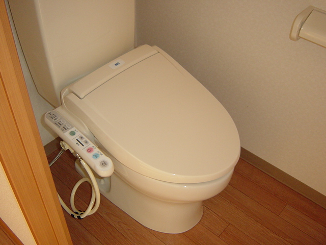トイレ　シャワー付トイレ