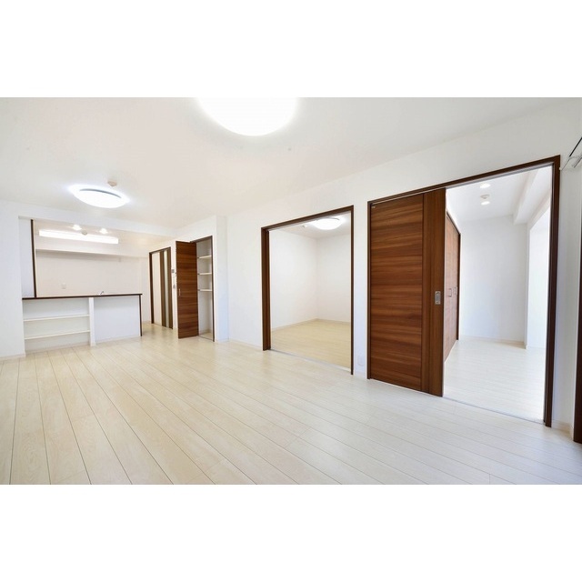 居室・リビング　※現況優先