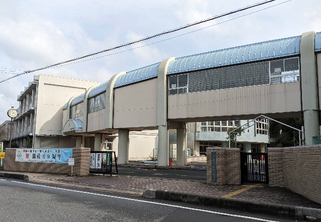 中学校　さいたま市立与野南中学校（中学校）まで547m