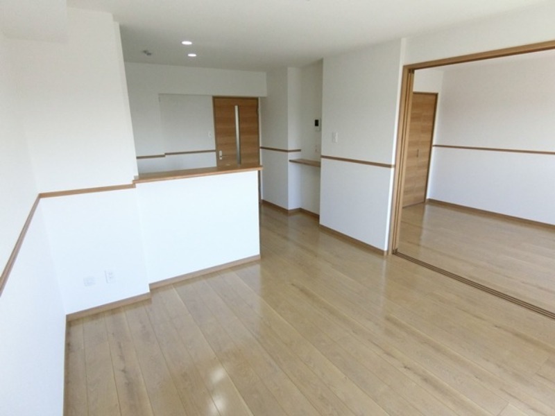 居室・リビング　図面と現状に相違がある場合には現状を優先