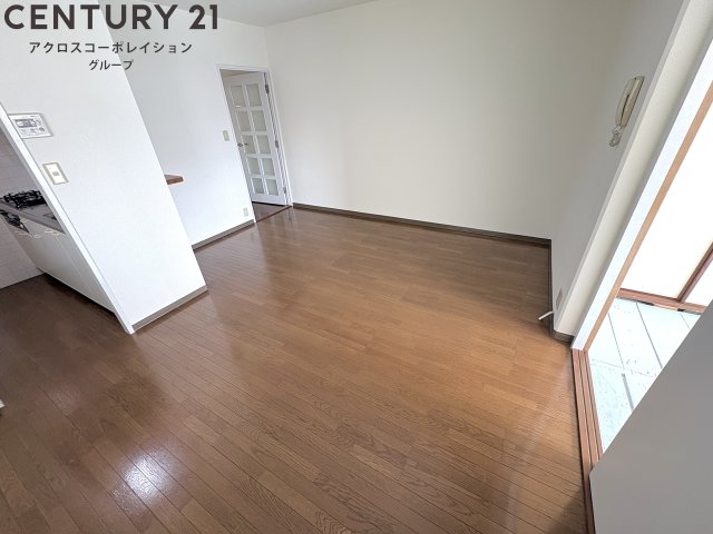 居室・リビング　12帖の広いリビングです！