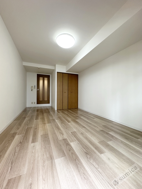 居室・リビング　洋室１０帖・レイアウトは自由自在です♪♪