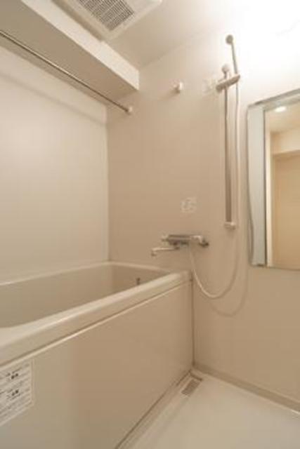 バス・シャワールーム　※写真は同タイプ住戸です。