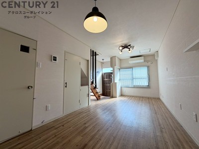 居室・リビング　エアコン付きで日当たり良好！かなり広々としたLDKです！