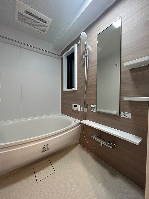 バス・シャワールーム　同物件別号室のものです。