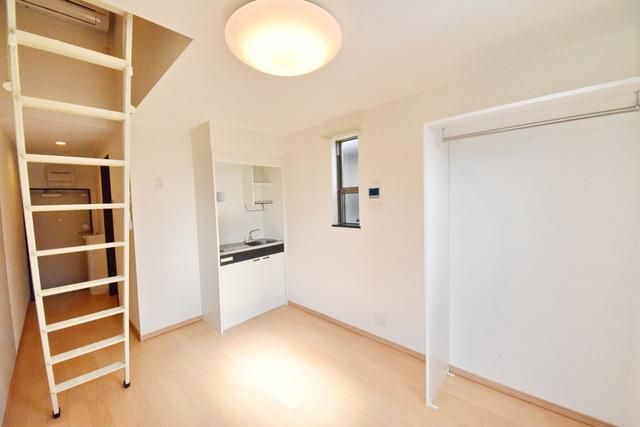 居室・リビング　★日当たり良好★