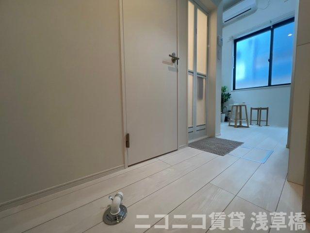 玄関　別号室イメージの為、現状を優先致します。