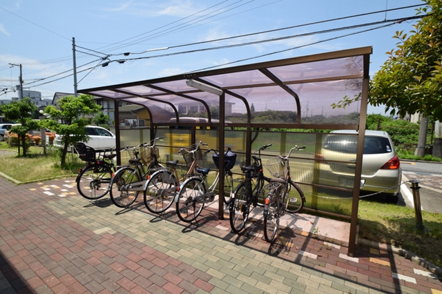 その他共有部分　駐輪場もバッチリ☆