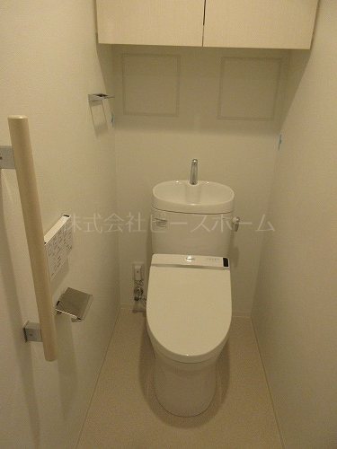 トイレ　※別号室参考写真