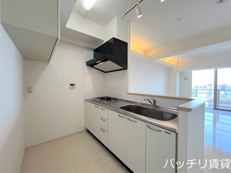 キッチン　※同マンション別部屋写真の為、現状優先。
