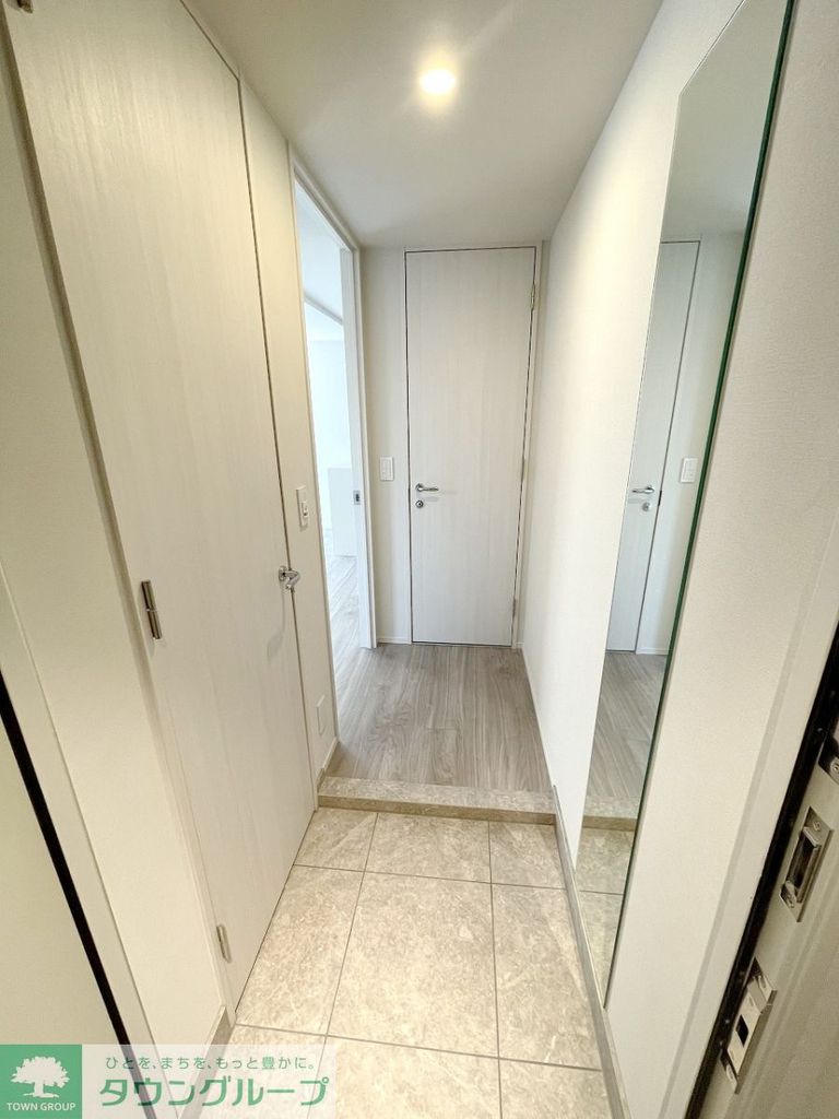 玄関　お部屋探しは株式会社　タウンハウジング　までお気軽にお問合…