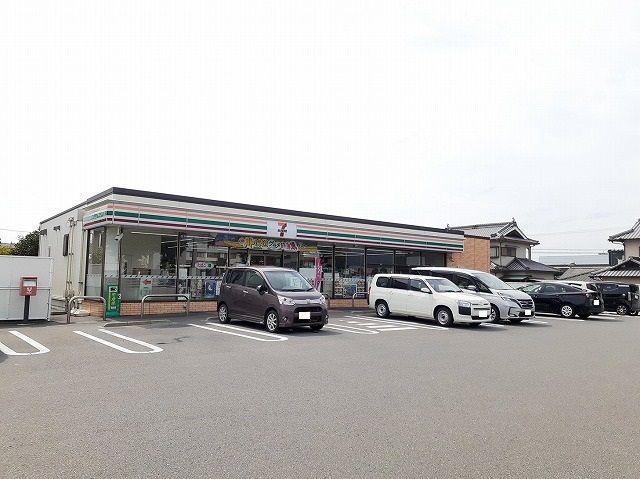 コンビニ　セブンイレブン井門町店様（コンビニ）まで750m