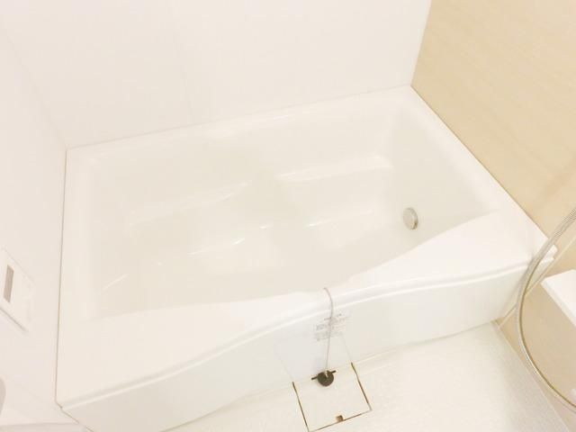 バス・シャワールーム　★追い焚き・浴室乾燥機能付のゆったりお風呂です★