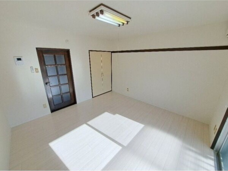 居室・リビング　図面と現状に相違がある場合には現状を優先