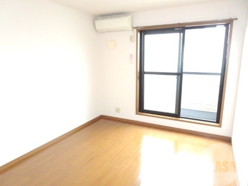 居室・リビング　洋室広々♪