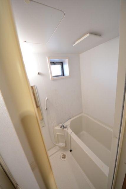 バス・シャワールーム　★お風呂に窓★